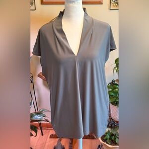 Buffalo David Bitton Gray Short Cap Sleeve Blouse Vneck Size Large